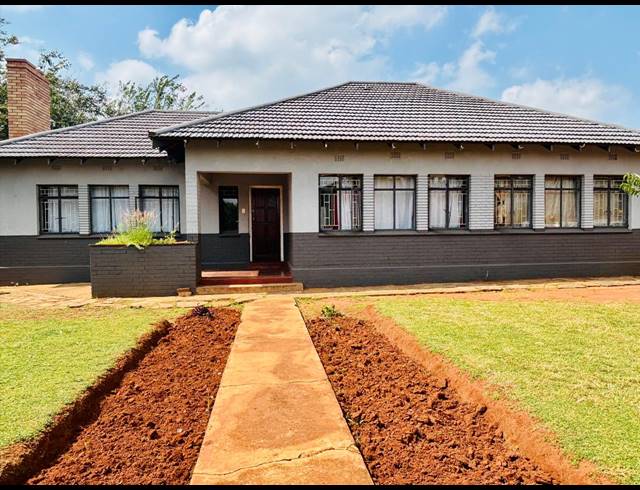3 BEDROOM HOUSE FOR SALE IN CARLETONVILLE CENTRAL